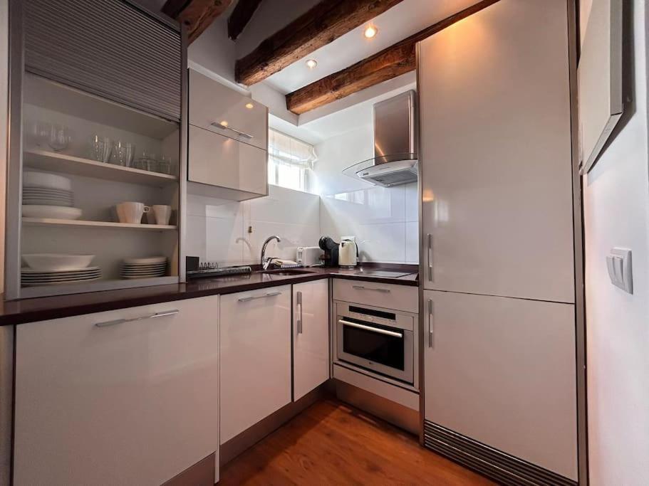 Emblematic Flat In Madrid Central - Arenal Zewnętrze zdjęcie